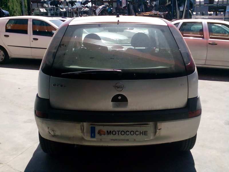 opel corsa c del año 2002