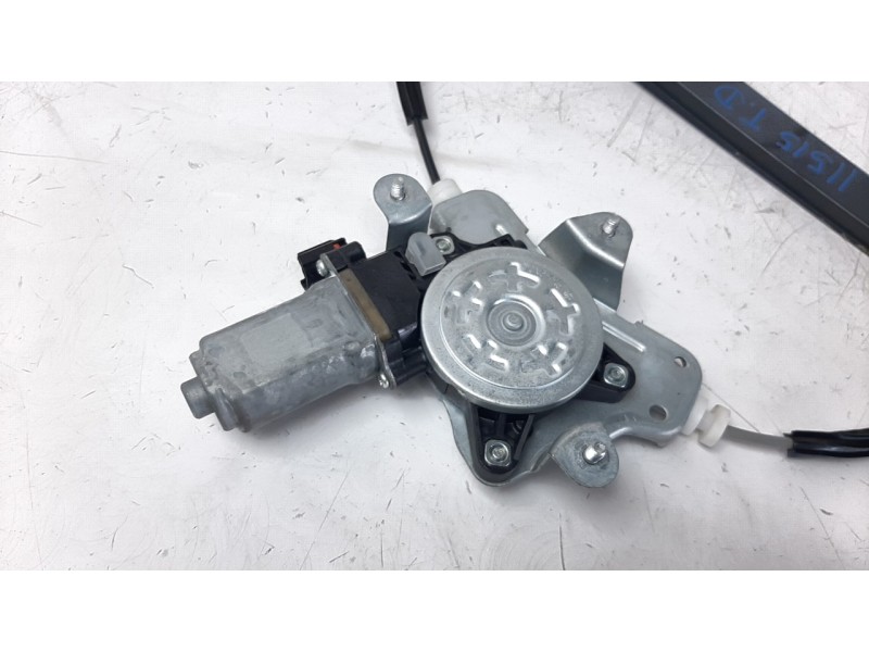 Recambio de elevalunas trasero derecho para ssangyong korando 2.2 td cat referencia OEM IAM 7332134001  
