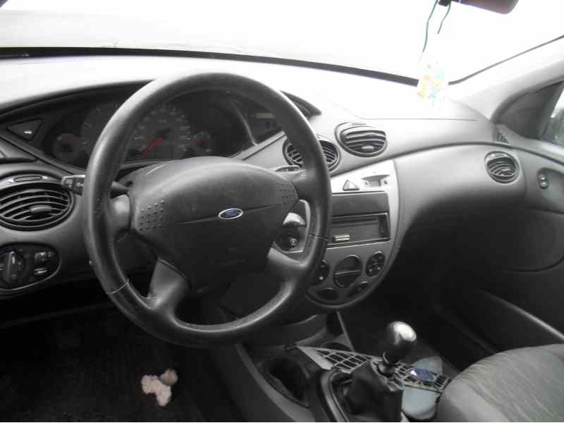 ford focus berlina (cak) del año 2002