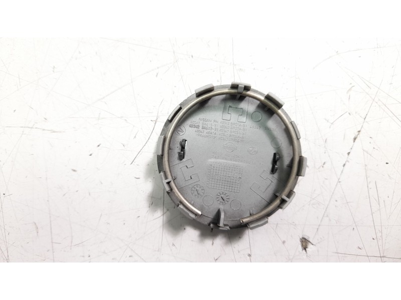 Recambio de tapacubos para nissan qashqai (j11) referencia OEM IAM 40342BR01A  