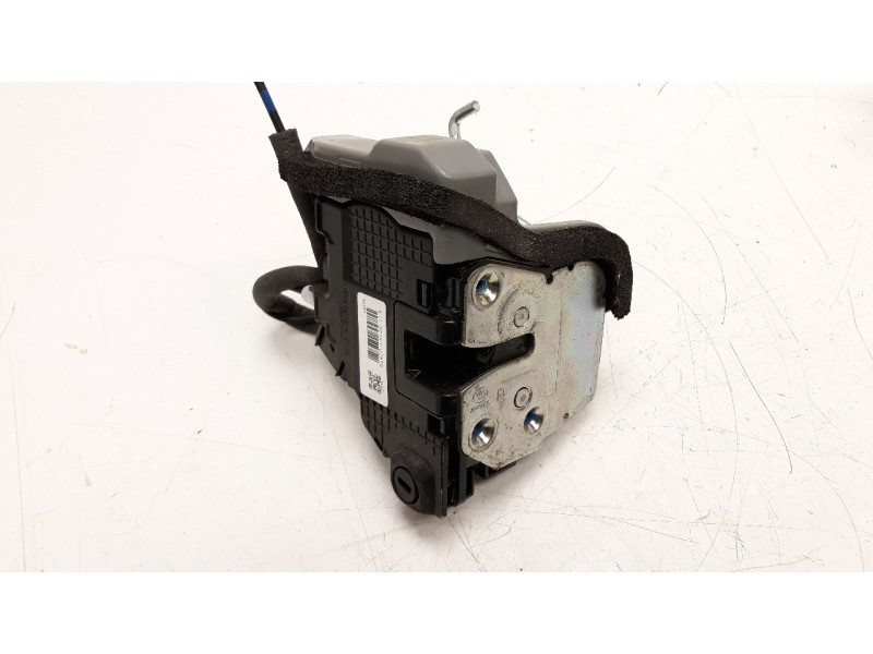 Recambio de cerradura puerta trasera derecha para hyundai i20 1.2 16v cat referencia OEM IAM 81420C8020  