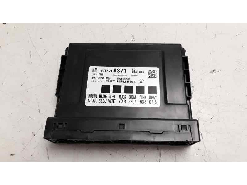 Recambio de caja reles / fusibles para opel astra k lim. 5türig selective start/stop referencia OEM IAM 13446496 F00HJ01757 