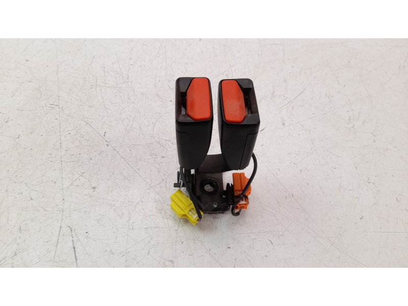 Recambio de juego cinturones trasero para volvo xc 40 2.0 diesel cat referencia OEM IAM 32239901  