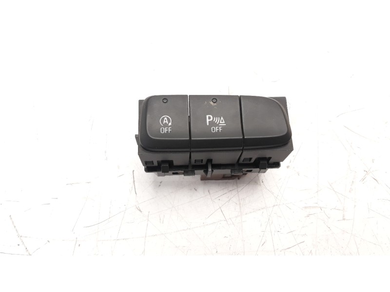Recambio de interruptor para opel grandland x 1.2 referencia OEM IAM YP00032077  