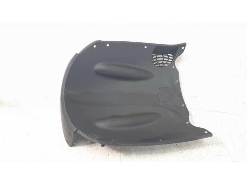 Recambio de moldura para kymco agility 50/125 referencia OEM IAM 64400AKC6E000IT  