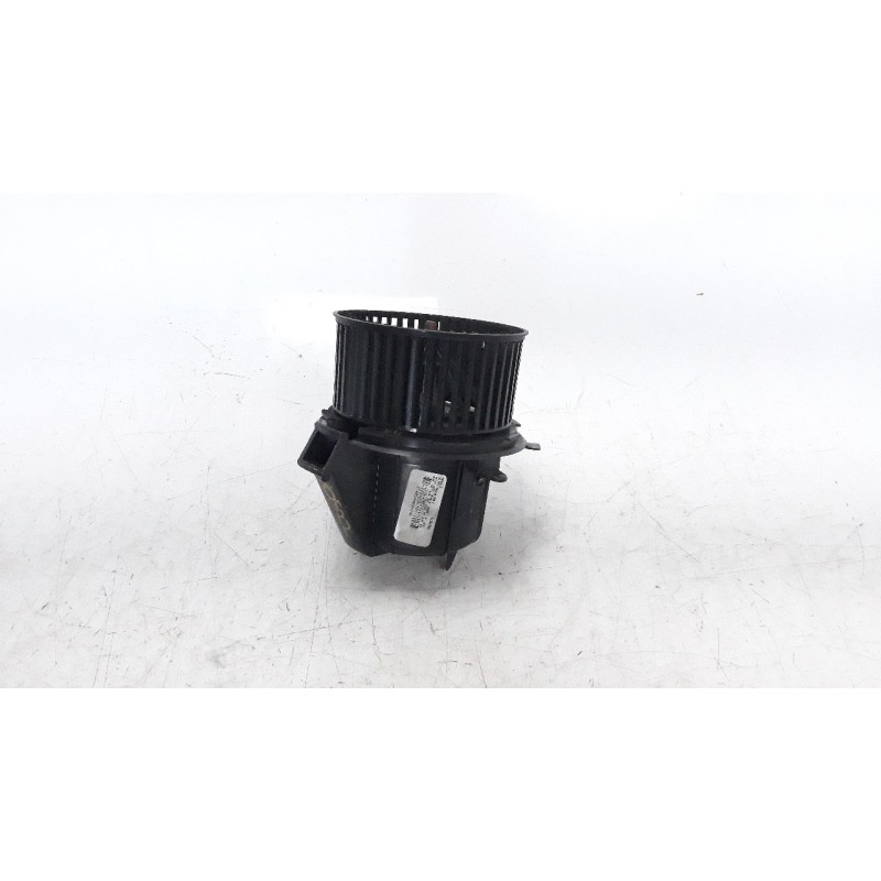Recambio de ventilador calefaccion para citroen ds3 1.6 blue-hdi fap referencia OEM IAM T4054001  