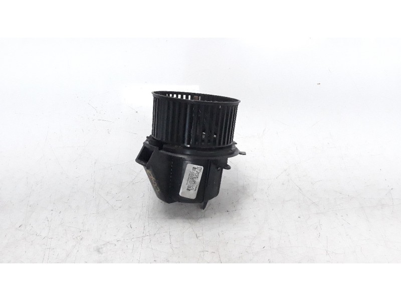 Recambio de ventilador calefaccion para citroen ds3 1.6 blue-hdi fap referencia OEM IAM T4054001  