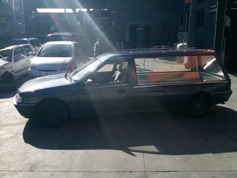 peugeot 405 berlina del año 1990