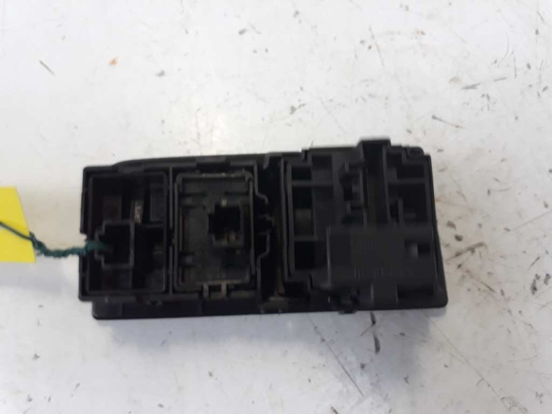 Recambio de interruptor para renault megane iii berlina 5 p style referencia OEM IAM 648450001R  