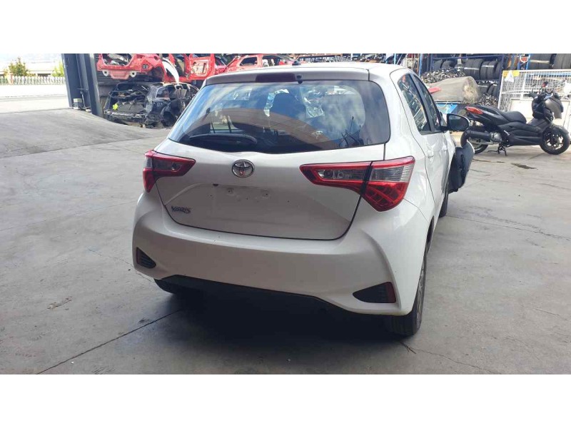 toyota yaris del año 2018