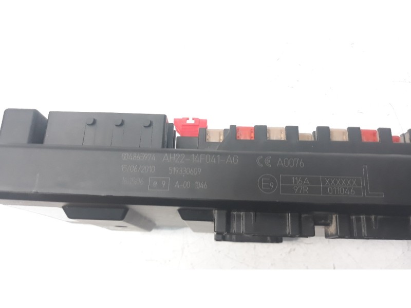 Recambio de caja reles / fusibles para land rover discovery 4 2.7 td v6 cat referencia OEM IAM AH2214F041AG  