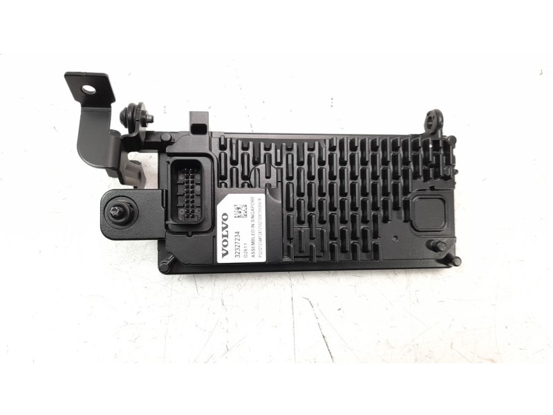 Recambio de camara vision frontal para volvo xc 40 2.0 diesel cat referencia OEM IAM 32327234  
