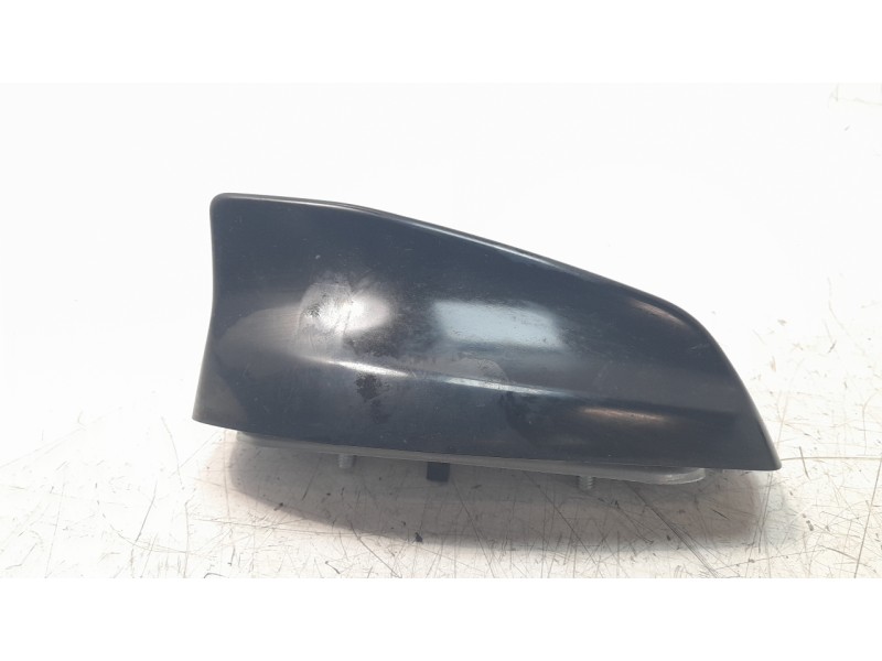Recambio de antena para land rover discovery sport 2.0 td4 cat referencia OEM IAM GJ3219C089DB  