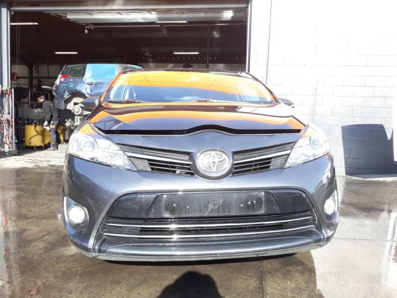 toyota verso del año 2014