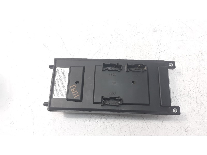 Recambio de caja reles / fusibles para land rover discovery 4 2.7 td v6 cat referencia OEM IAM AH2214F041AG  