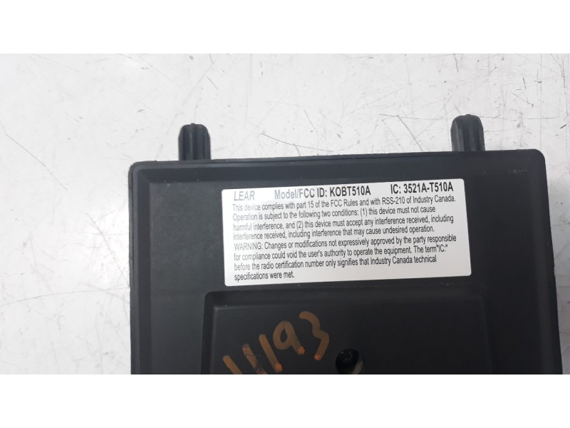 Recambio de caja reles / fusibles para land rover discovery 4 2.7 td v6 cat referencia OEM IAM AH2214F041AG  