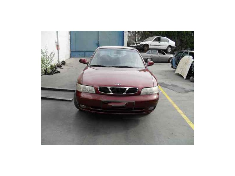 daewoo nubira berlina del año 1999