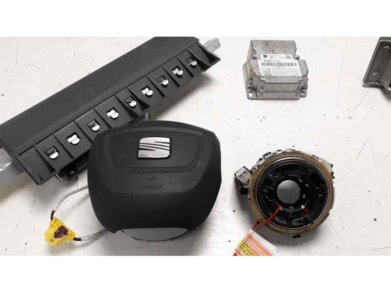 Recambio de kit airbag para seat exeo berlina (3r2) style referencia OEM IAM 3R1857003A  