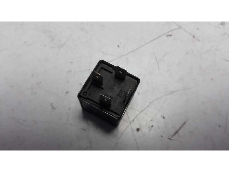 Recambio de rele para opel astra g berlina referencia OEM IAM 90464760 V23134K52X220 