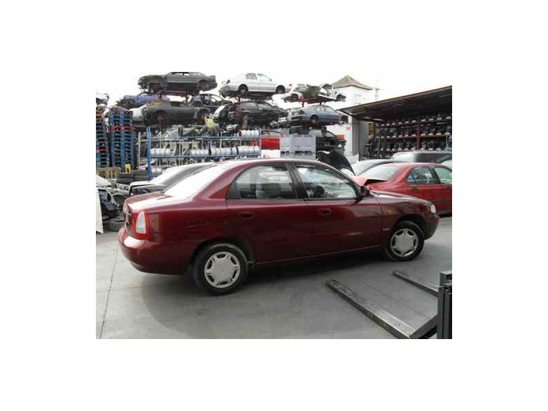 daewoo nubira berlina del año 1999