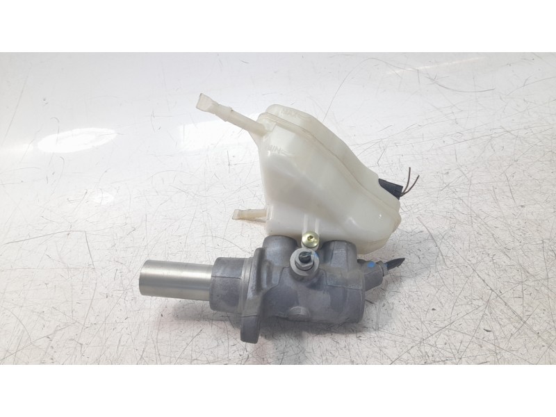 Recambio de bomba freno para mercedes-benz clase c (w205) lim. 2.1 cdi cat referencia OEM IAM A2054300001  