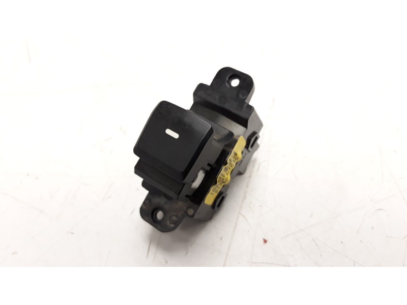 Recambio de mando elevalunas delantero derecho para hyundai i20 1.2 16v cat referencia OEM IAM 93580C8000  