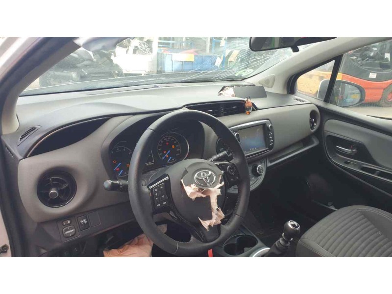 toyota yaris del año 2018