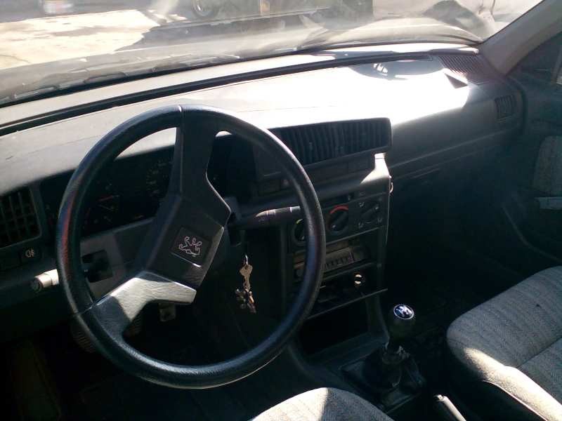 peugeot 405 berlina del año 1990