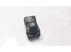 MANDO ELEVALUNAS DELANTERO DERECHO 93575J7000 93575J7000 
