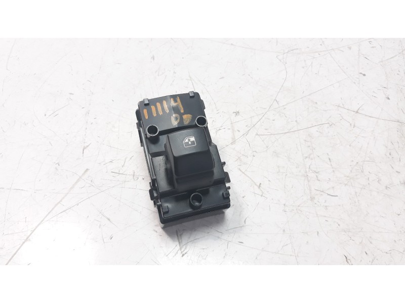 Recambio de mando elevalunas delantero derecho para kia ceed 1.4 tgdi cat referencia OEM IAM 93575J7000  