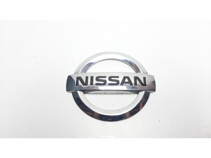 Recambio de moldura para nissan np300 pick-up (d23) 2.3 dci diesel cat referencia OEM IAM 90891EB300  