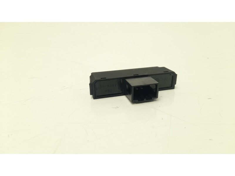 Recambio de pantalla multifuncion para seat ibiza (kj1) 1.0 referencia OEM IAM 6F0919234A  