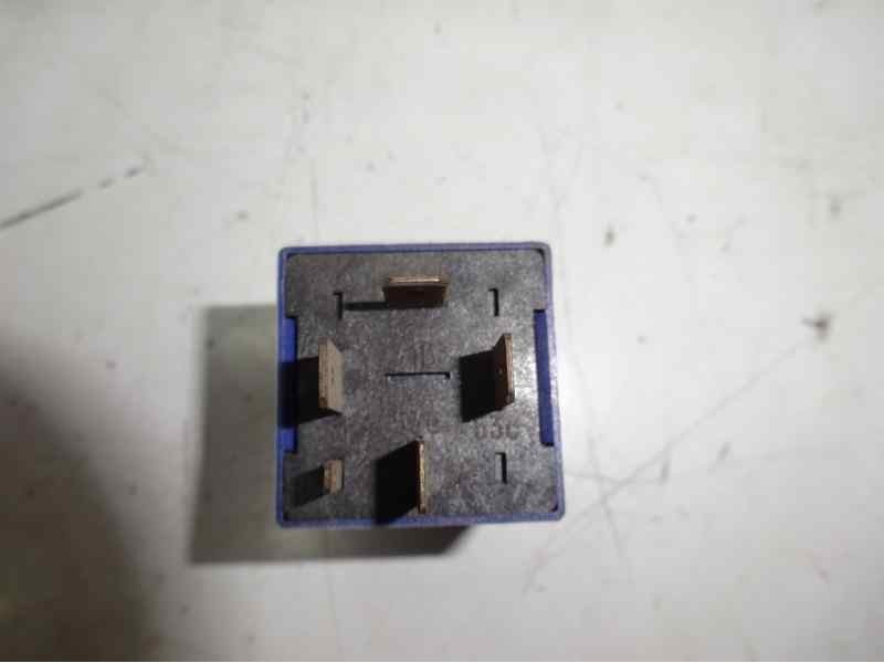 Recambio de rele para opel combo (corsa b) referencia OEM IAM 90240092  