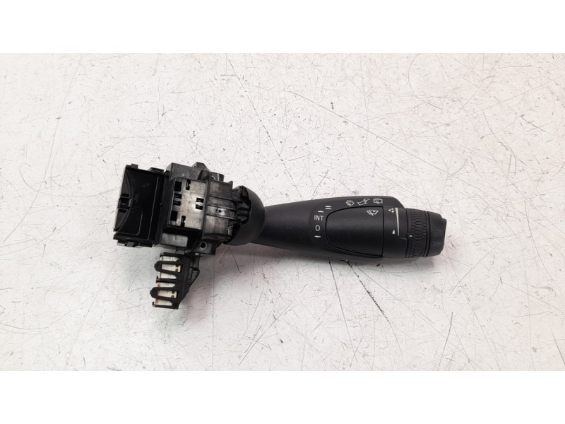 Recambio de mando limpia para volvo xc 40 2.0 diesel cat referencia OEM IAM 31481373  