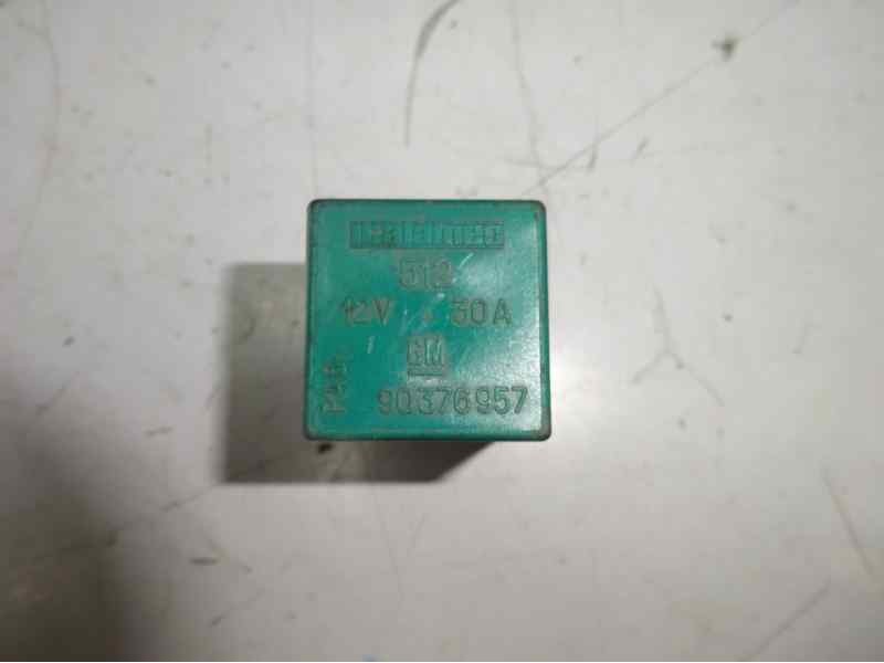 Recambio de rele para opel combo (corsa b) referencia OEM IAM 90376957  