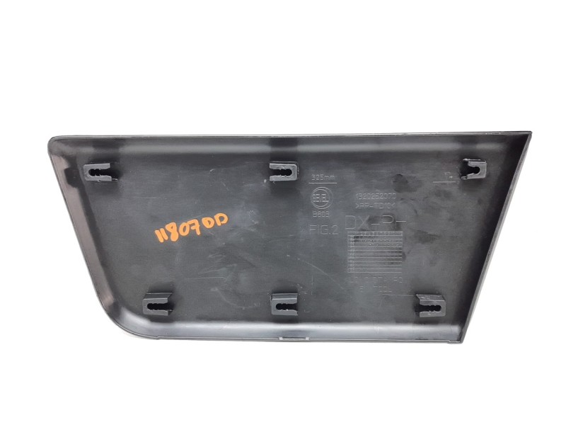 Recambio de moldura para citroen jumper kasten 30 l1h1 bluehdi 120 referencia OEM IAM 1320252070 107095390D FT9301403
