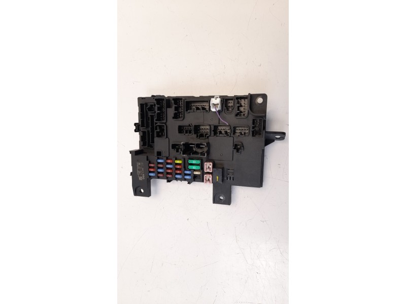 Recambio de caja reles / fusibles para mitsubishi eclipse cross motion 2wd referencia OEM IAM 8637B490 A2C74594417 