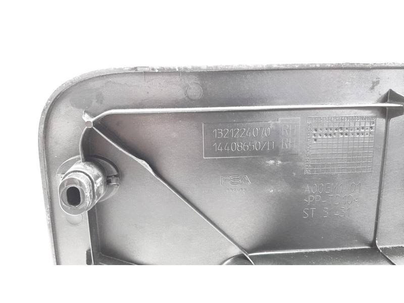 Recambio de estribos laterales para citroen jumper kasten 30 l1h1 bluehdi 120 referencia OEM IAM 1321224070  