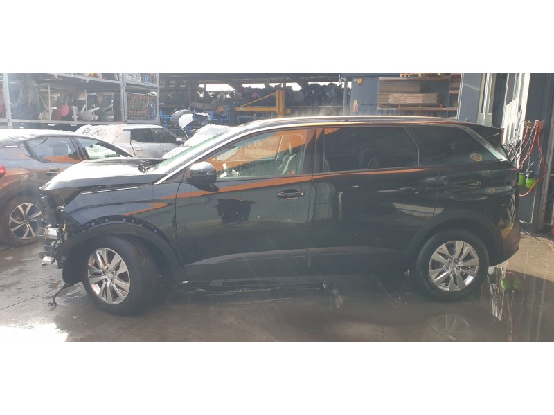 peugeot 5008 del año 2017