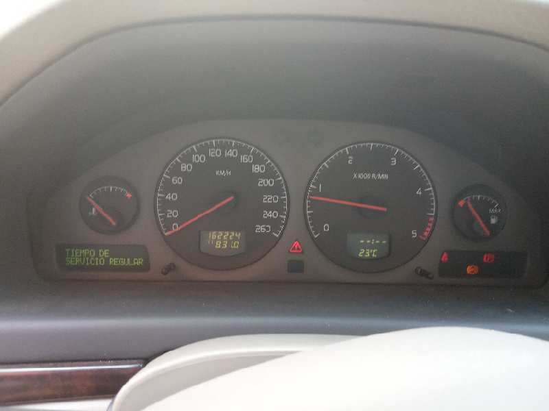 volvo s80 berlina del año 2002