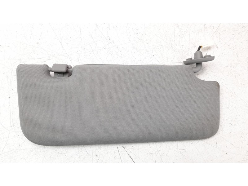 Recambio de parasol izquierdo para ssangyong korando 2.2 td cat referencia OEM IAM 7611034101ACE  