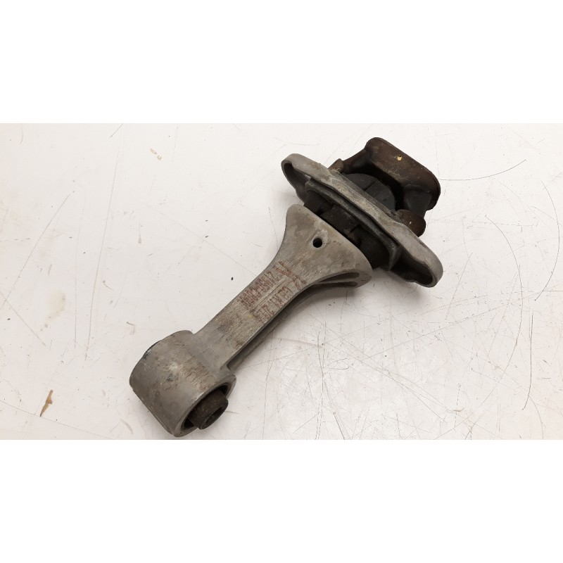 Recambio de soporte motor trasero para hyundai i20 1.2 16v cat referencia OEM IAM 21950C8000  