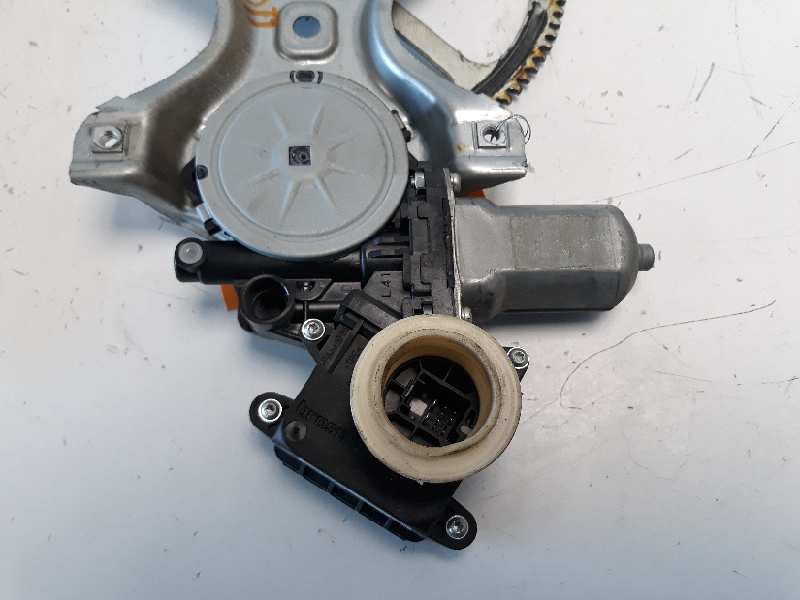 Recambio de elevalunas delantero izquierdo para toyota yaris active referencia OEM IAM 698200D041 TA83ALSM 4850093SM