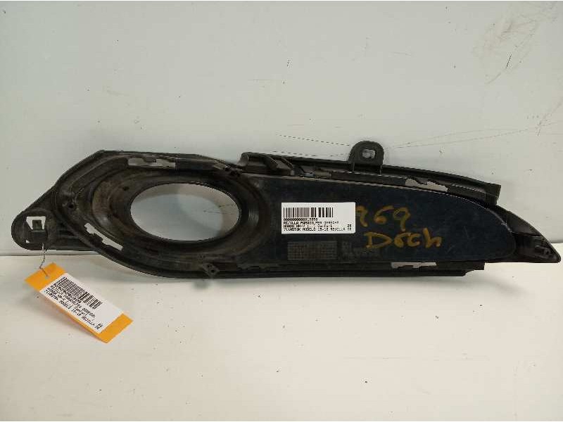 Recambio de rejilla paragolpes derecha para honda hr-v (..) comfort referencia OEM IAM 71105T8K  