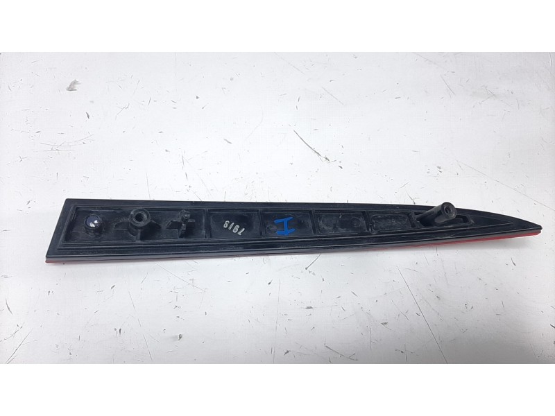 Recambio de piloto trasero izquierdo para ssangyong korando 2.2 td cat referencia OEM IAM 839013400  