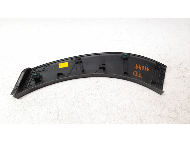 Recambio de aletin trasero derecho para hyundai tucson 1.6 crdi cat referencia OEM IAM 87744D7000  