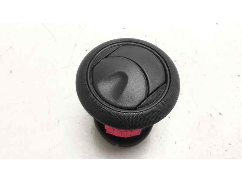 Recambio de rejilla aireadora para nissan nv 200 (m20) kombi comfort referencia OEM IAM 68760BJ04D  