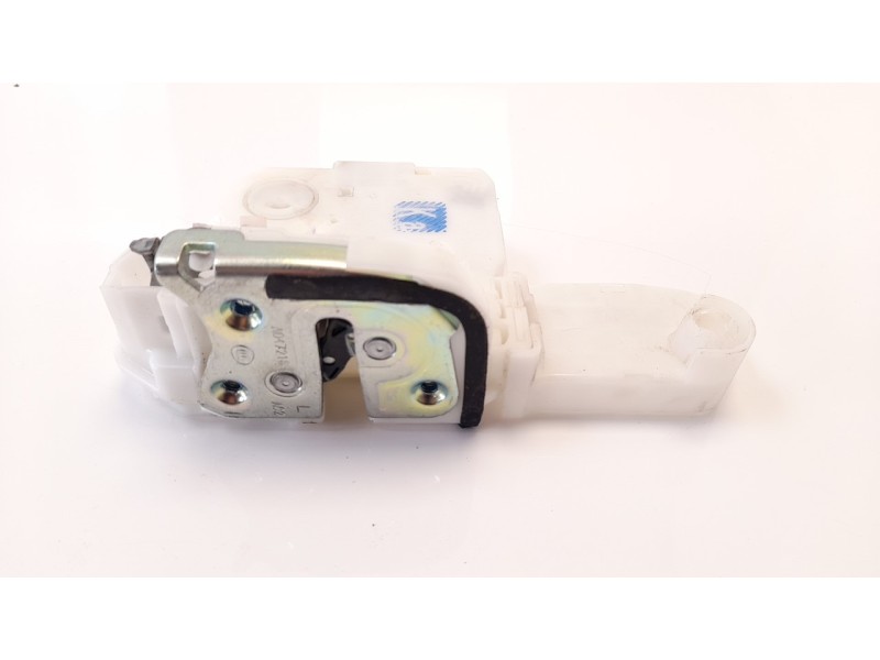 Recambio de cerradura puerta delantera izquierda para mitsubishi eclipse cross motion 2wd referencia OEM IAM 5715A749  
