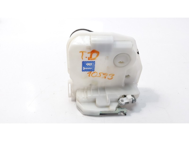 Recambio de cerradura puerta trasera derecha para mitsubishi eclipse cross motion 2wd referencia OEM IAM 5745A396  