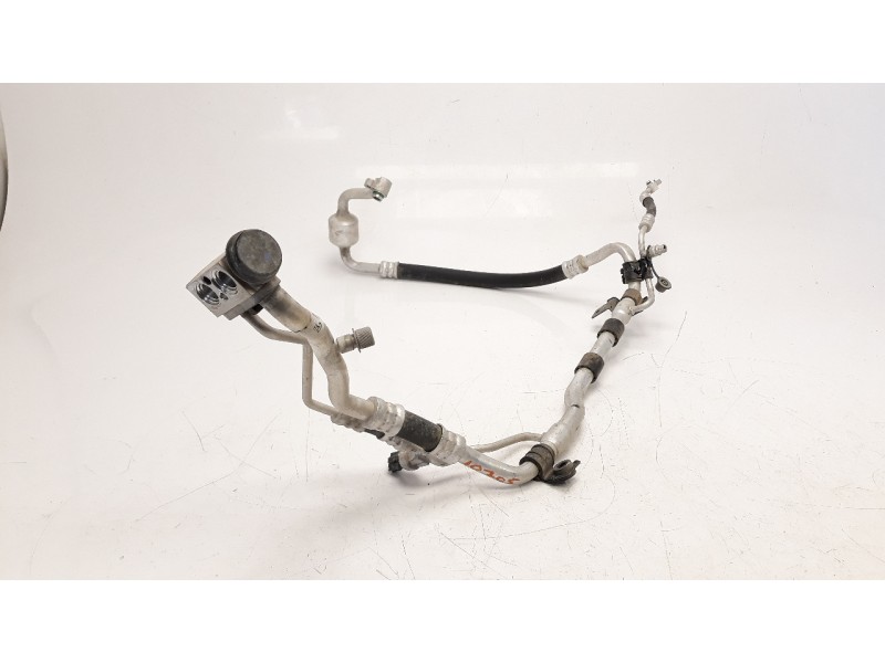 Recambio de tubos aire acondicionado para hyundai i20 1.2 16v cat referencia OEM IAM 97775C8030  